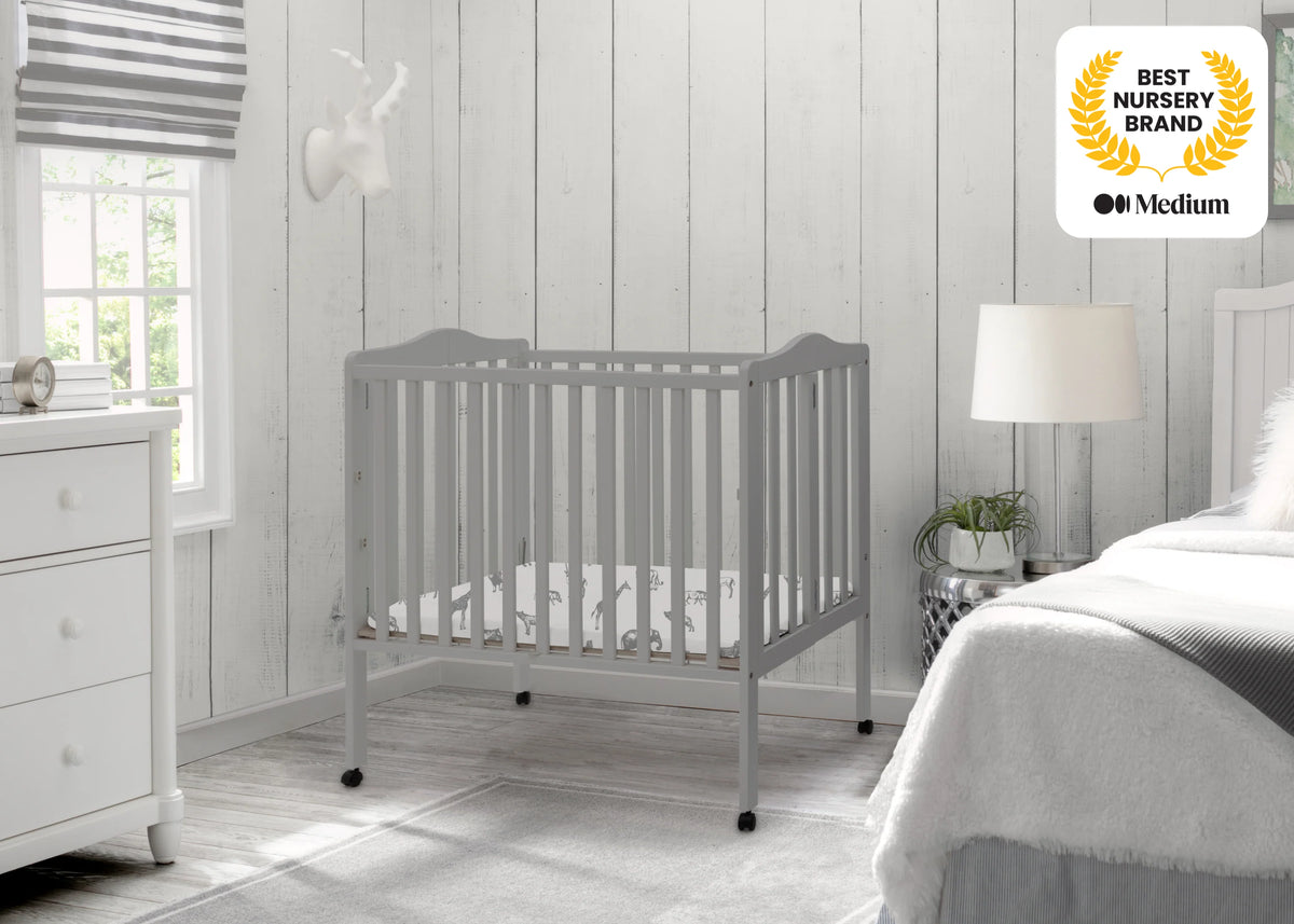 Folding Portable Mini Baby Crib with 1.5-inch Mattress