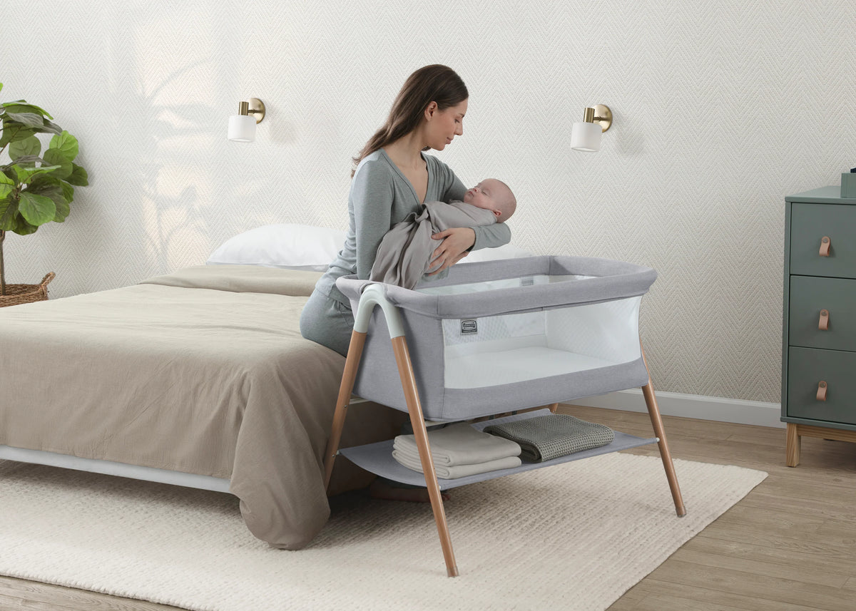 Koi by the Bed Bassinet with Natural Beechwood Legs